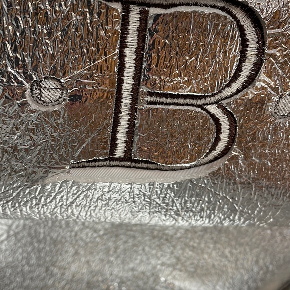 Thirty-One Small Soft Sided Cooler. Brown & Tan Design Monogrammed •B•   GUC - Picture 3 of 13